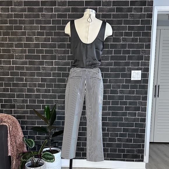 MICHAEL KORS STRIPED CAPRI PANT - Picture 3 of 11